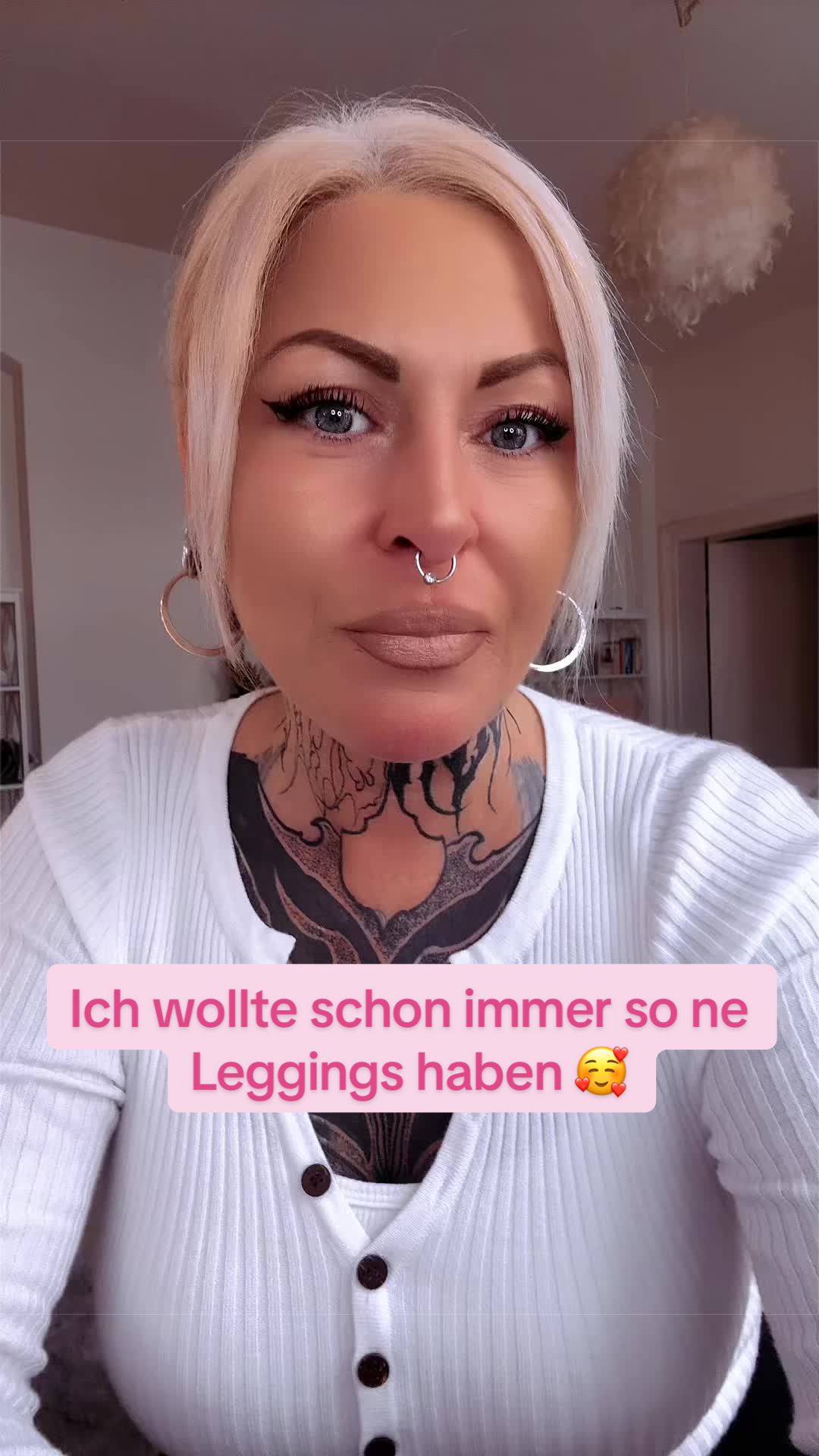 @annie.cadaver