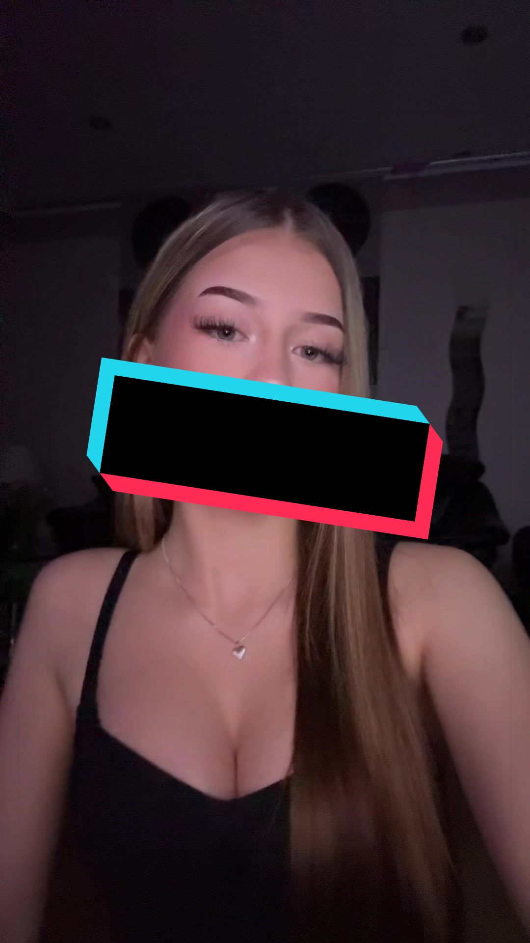 @𝐕𝐢𝐜𝐭𝐨𝐫𝐢𝐚