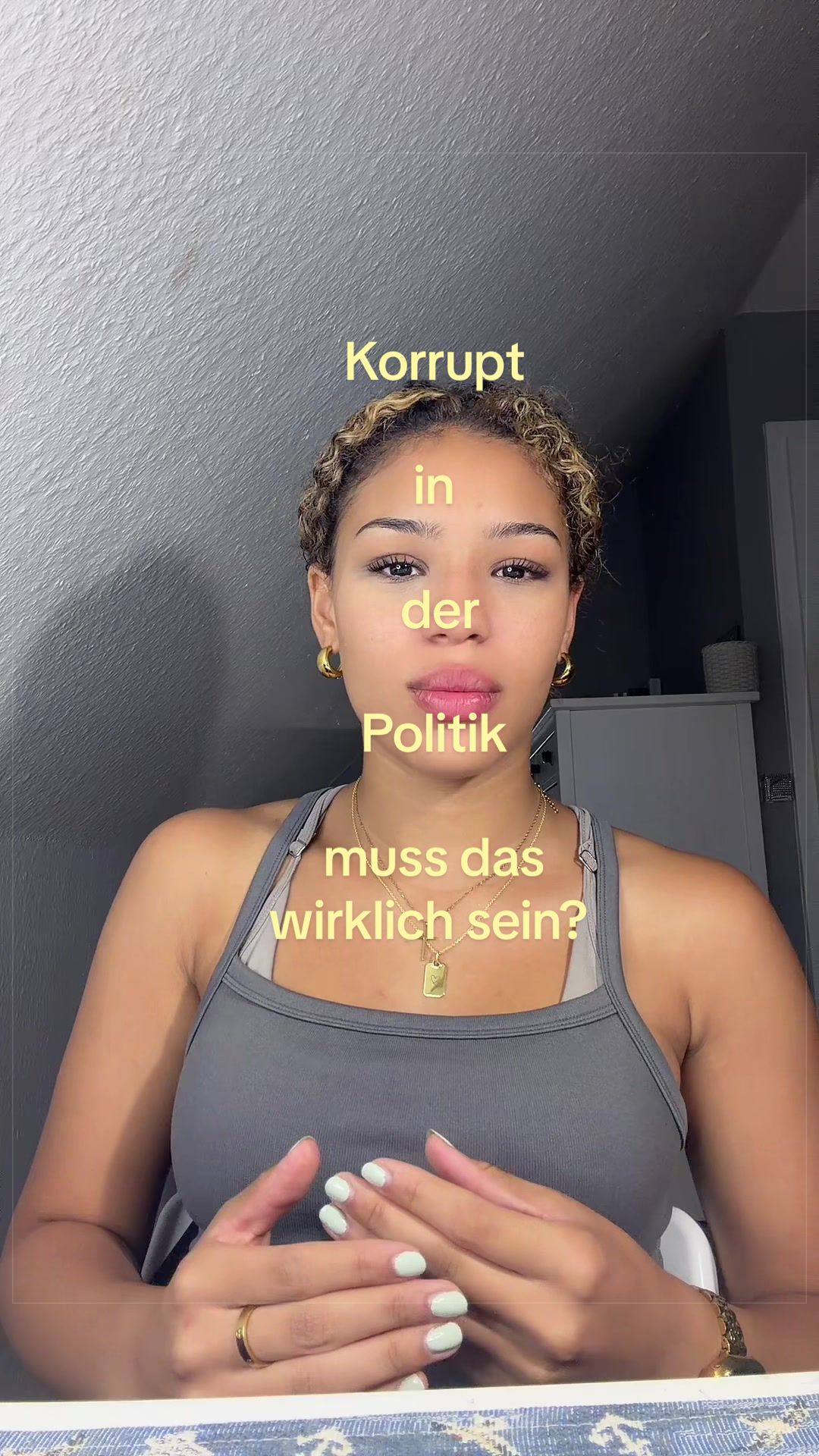 @L A K Y S H A   C I A R A