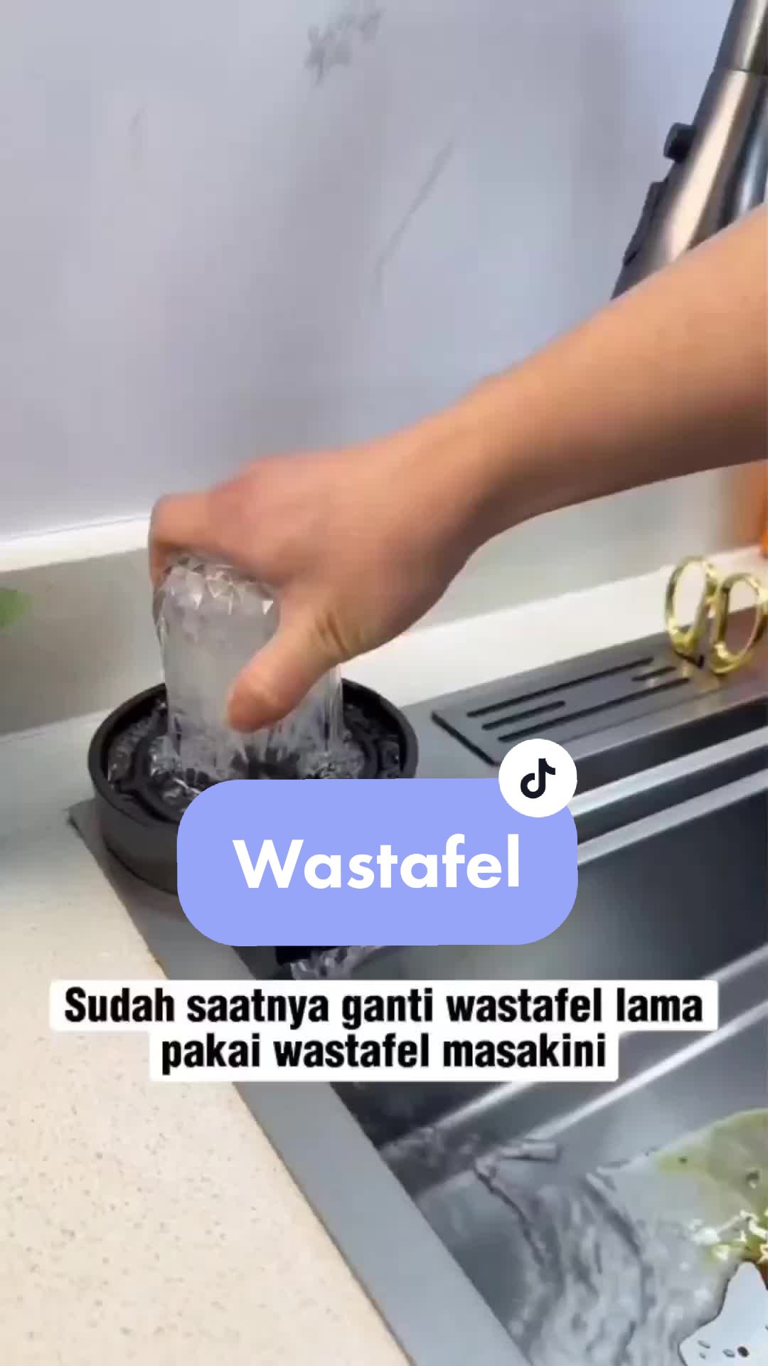 @semestaspeciosa__