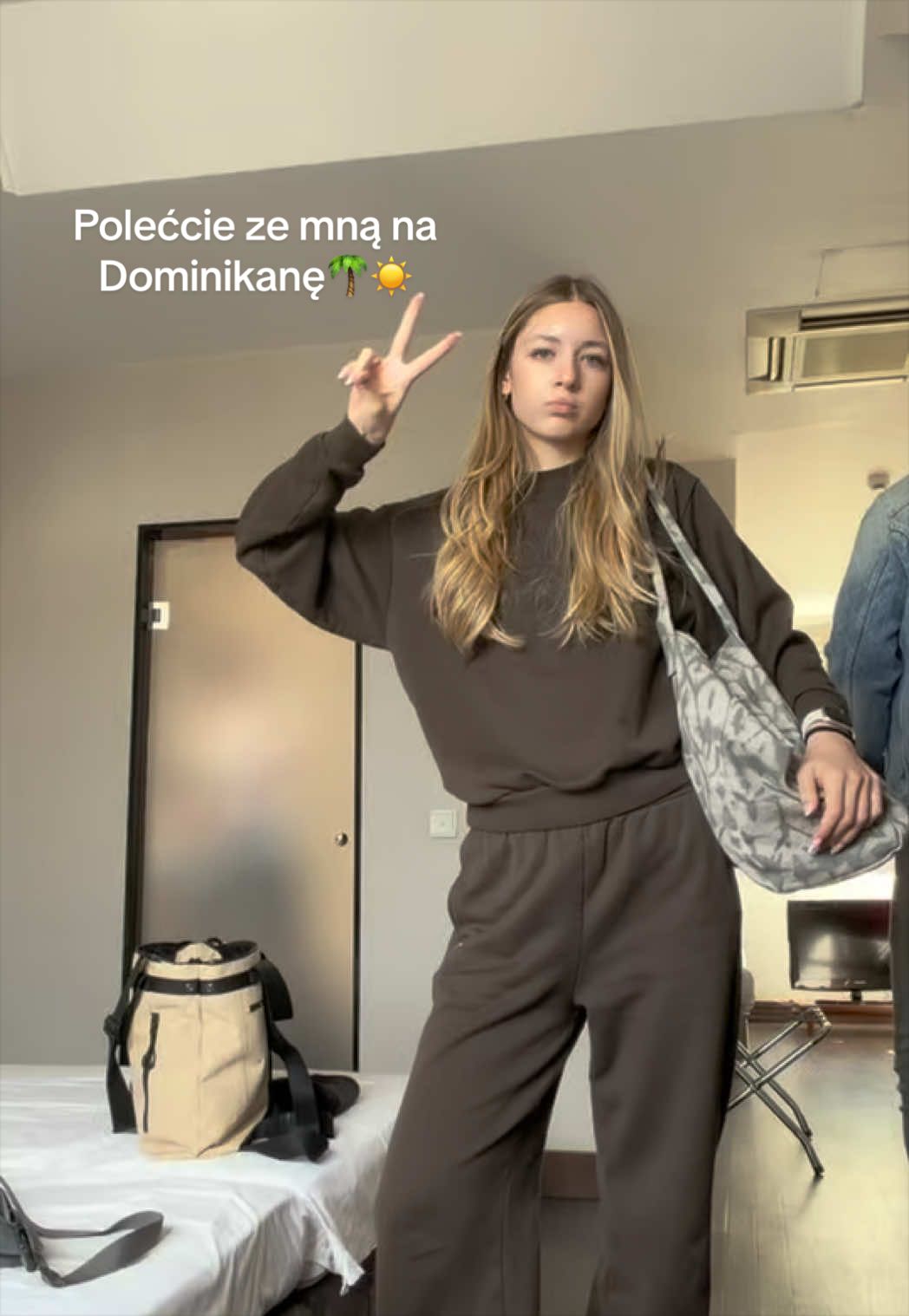@𝒜𝓃𝒾𝒶