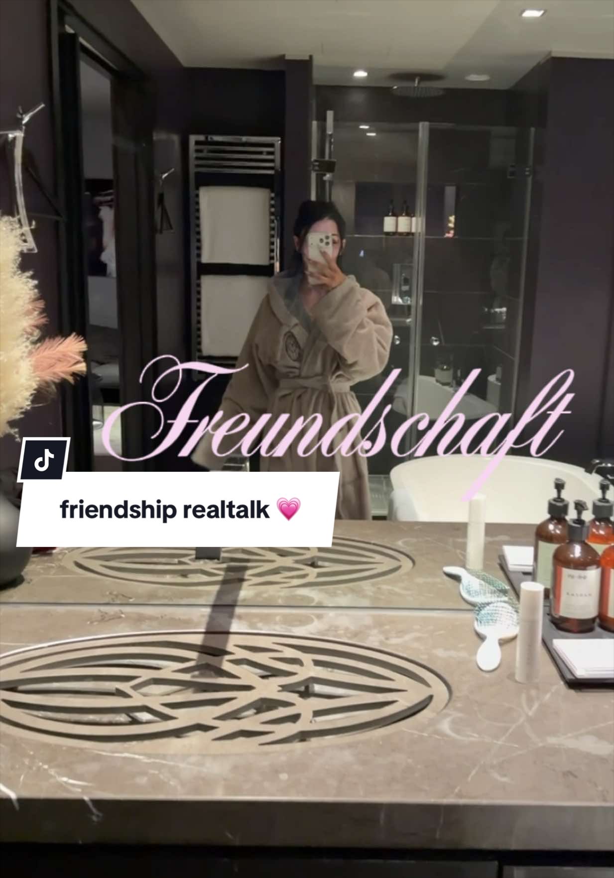 @vanessa lipatov