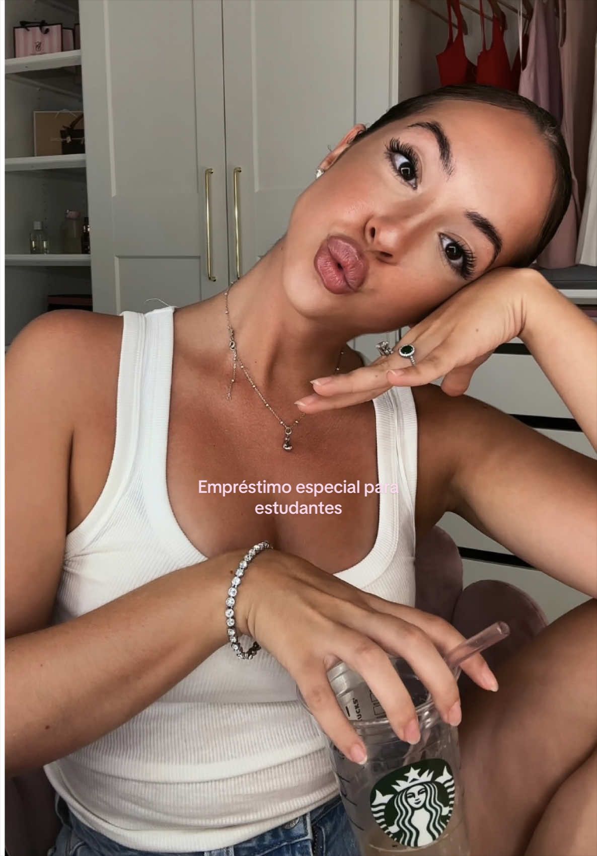 @C&aacute;tia Firmino