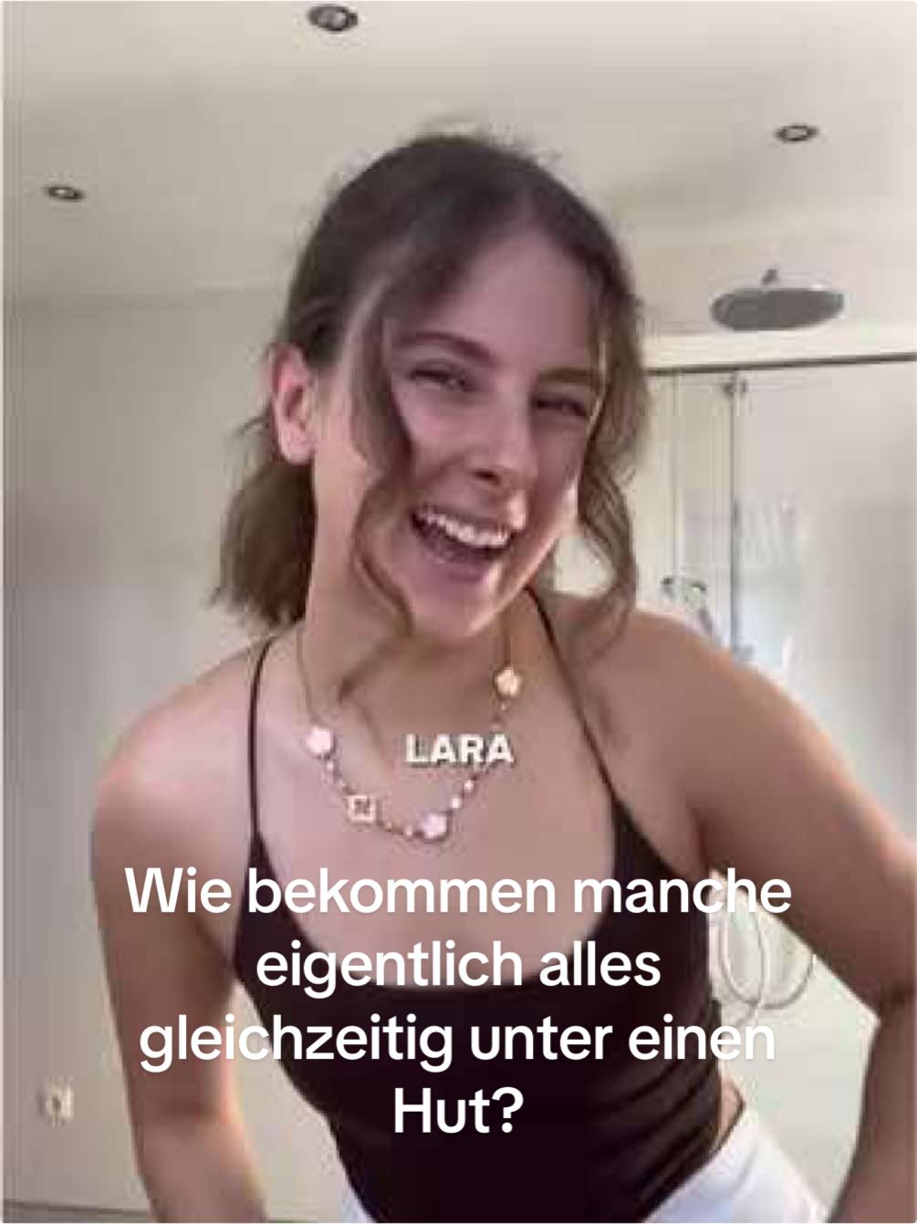 @Lara 🌺🫧