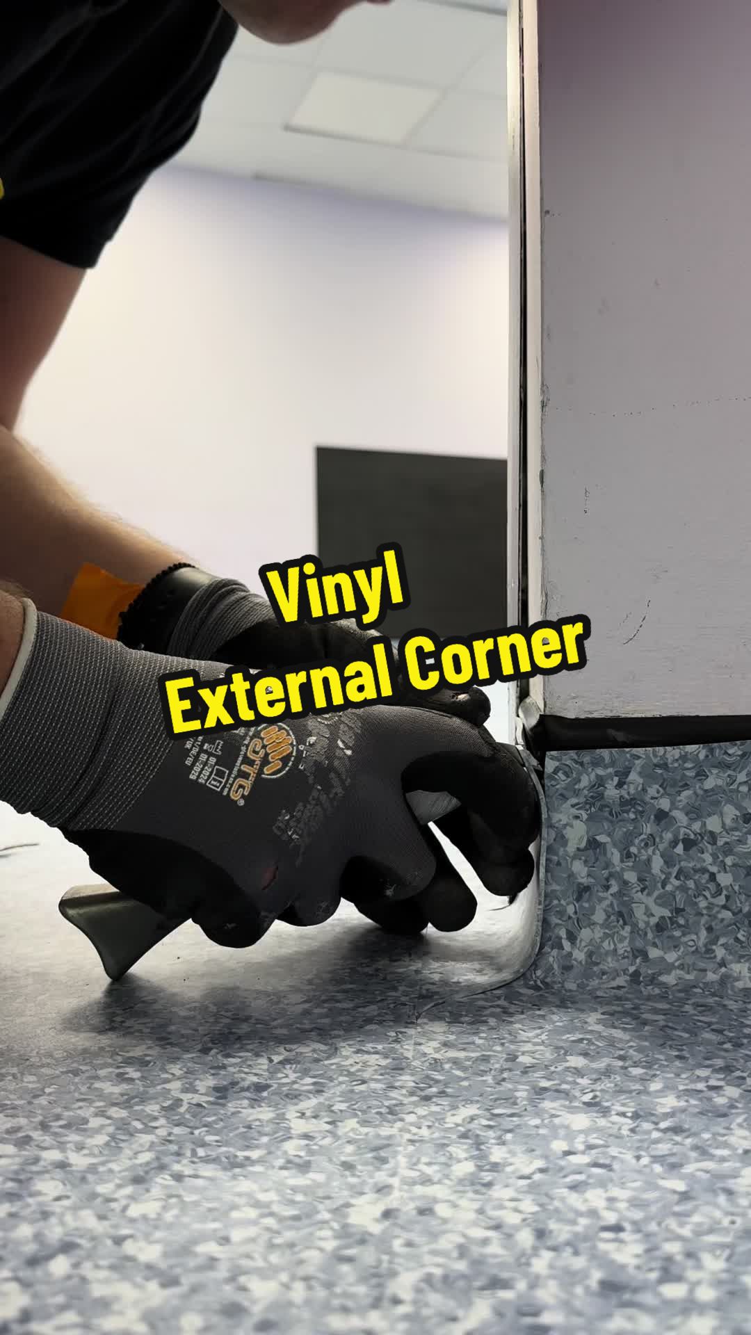 @adrian_maxfloor