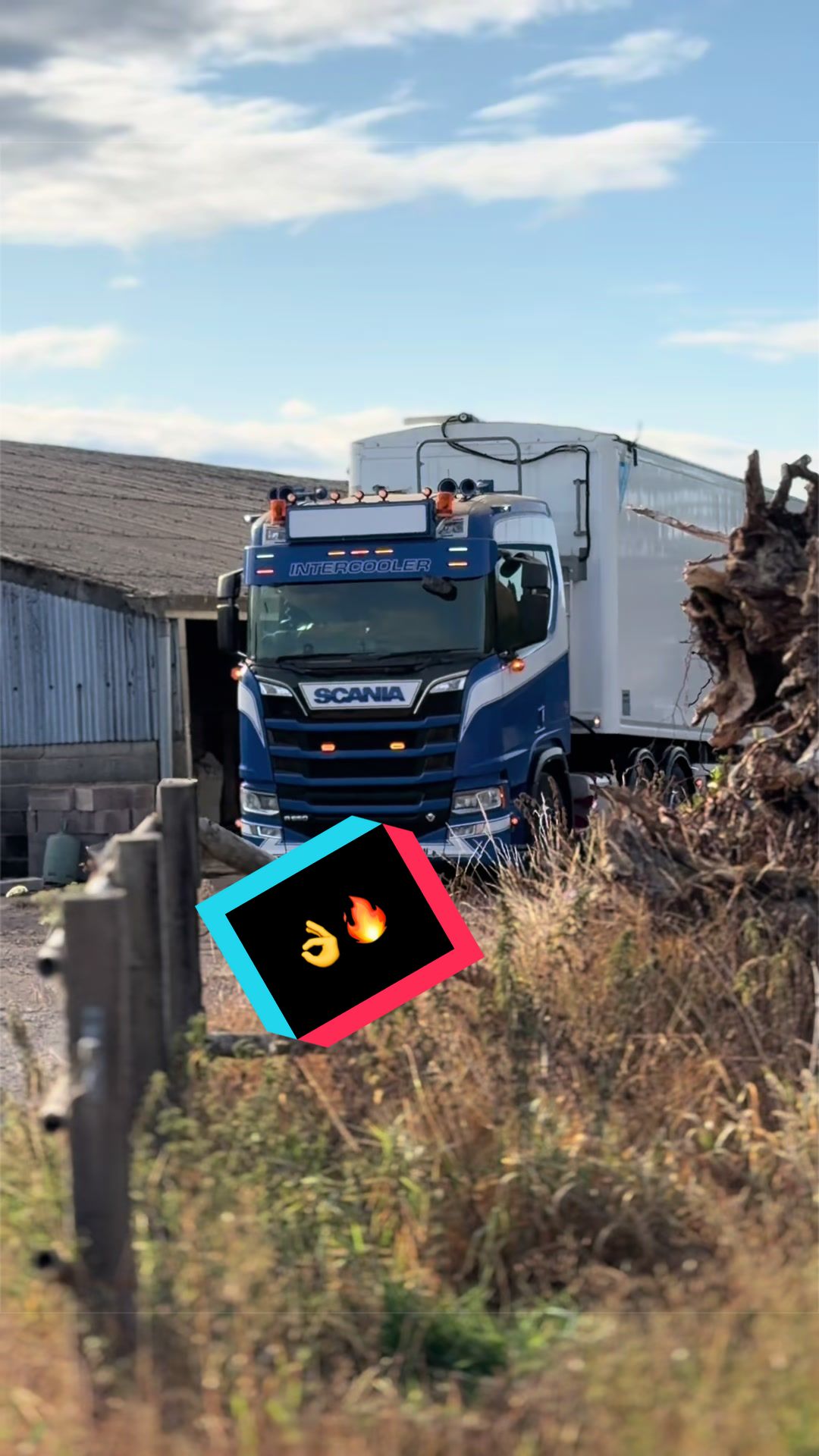 @AM13HU