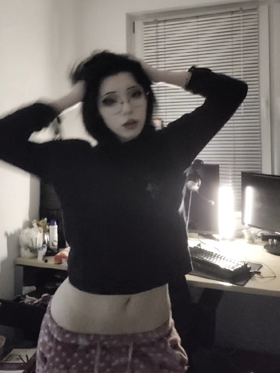 @⟢﹒𝔑𝔬𝔠𝔱𝔶𝔩𝔦𝔞 🦇◞