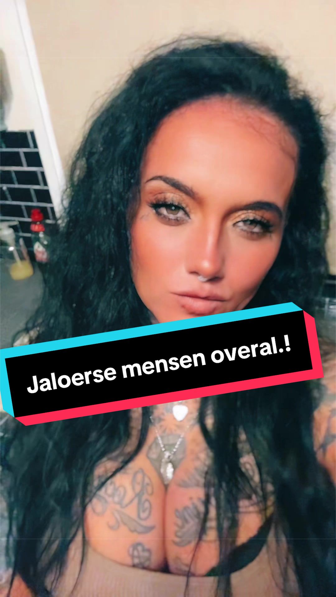 @Elisiabettyboob