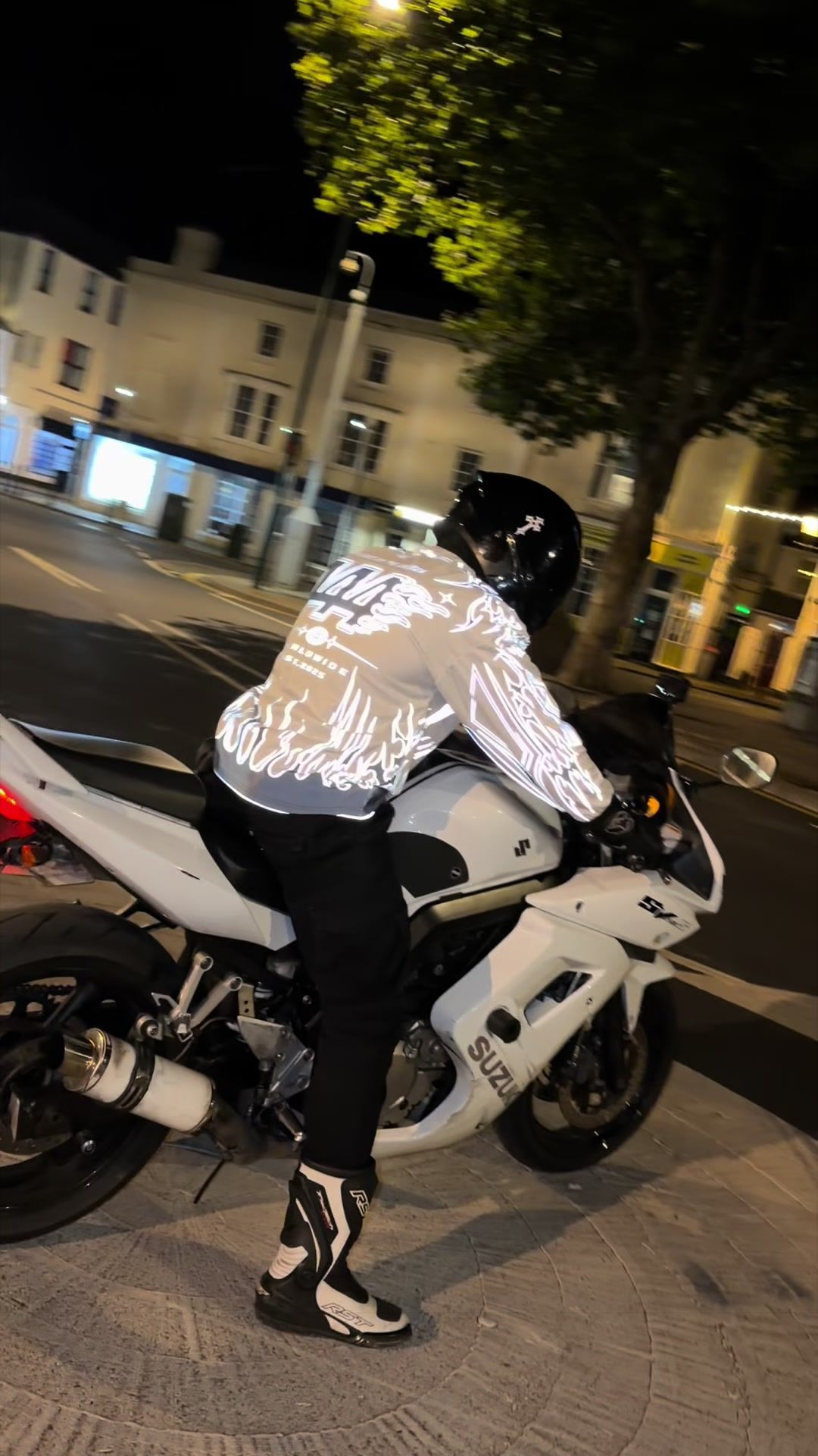 @thatoneblackbiker