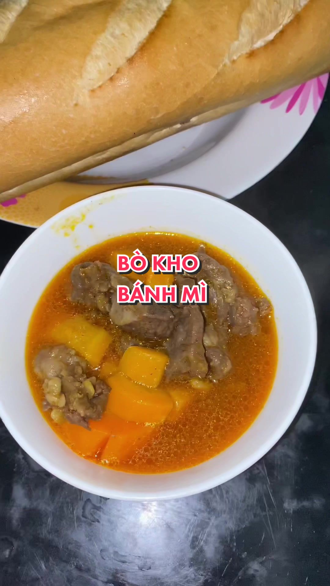 @T&uacute; N&egrave;ee 🍲🥢