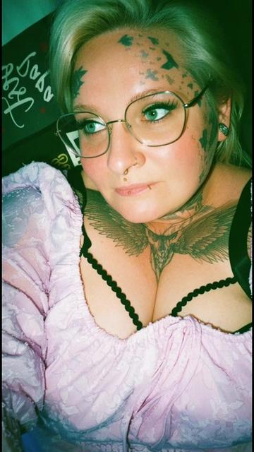 @Ossi_Diva_Official