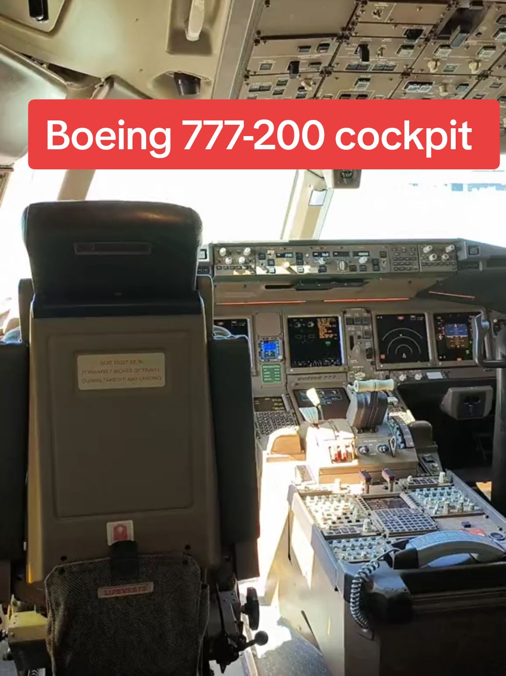 @Travel with an aviator