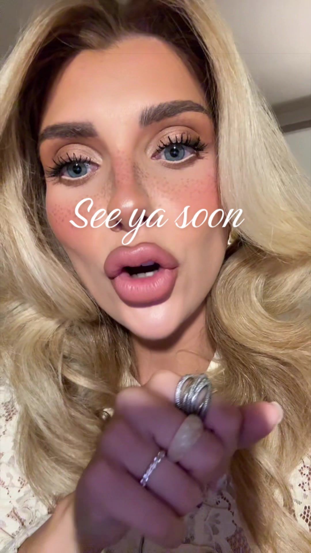 @𝓣 𝓘 𝓕 𝓕 𝓐 𝓝 𝓨 💌