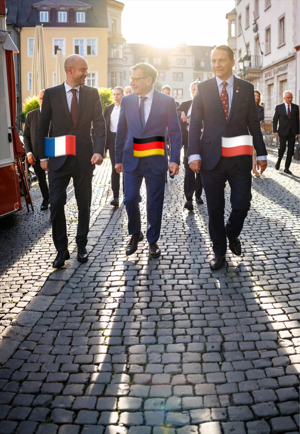@Außenminister und Team