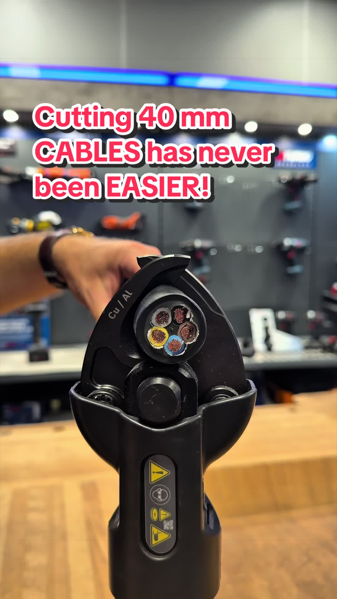 @Toolbrothers