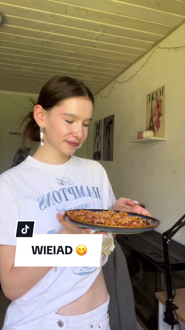 @eleni.x.alt