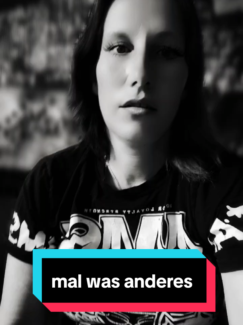 @MiriDunkelglanz 🖤🌟