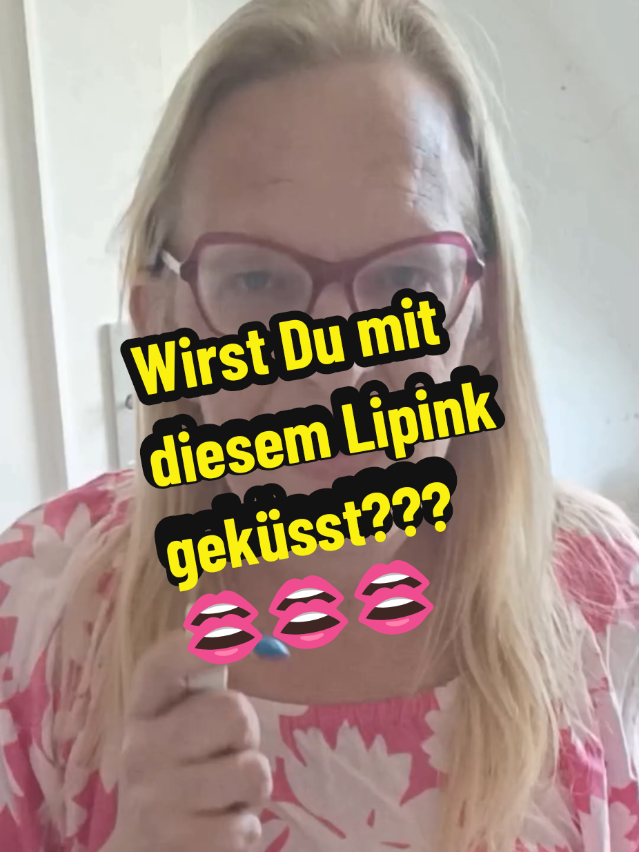 @Angela_Fuxia