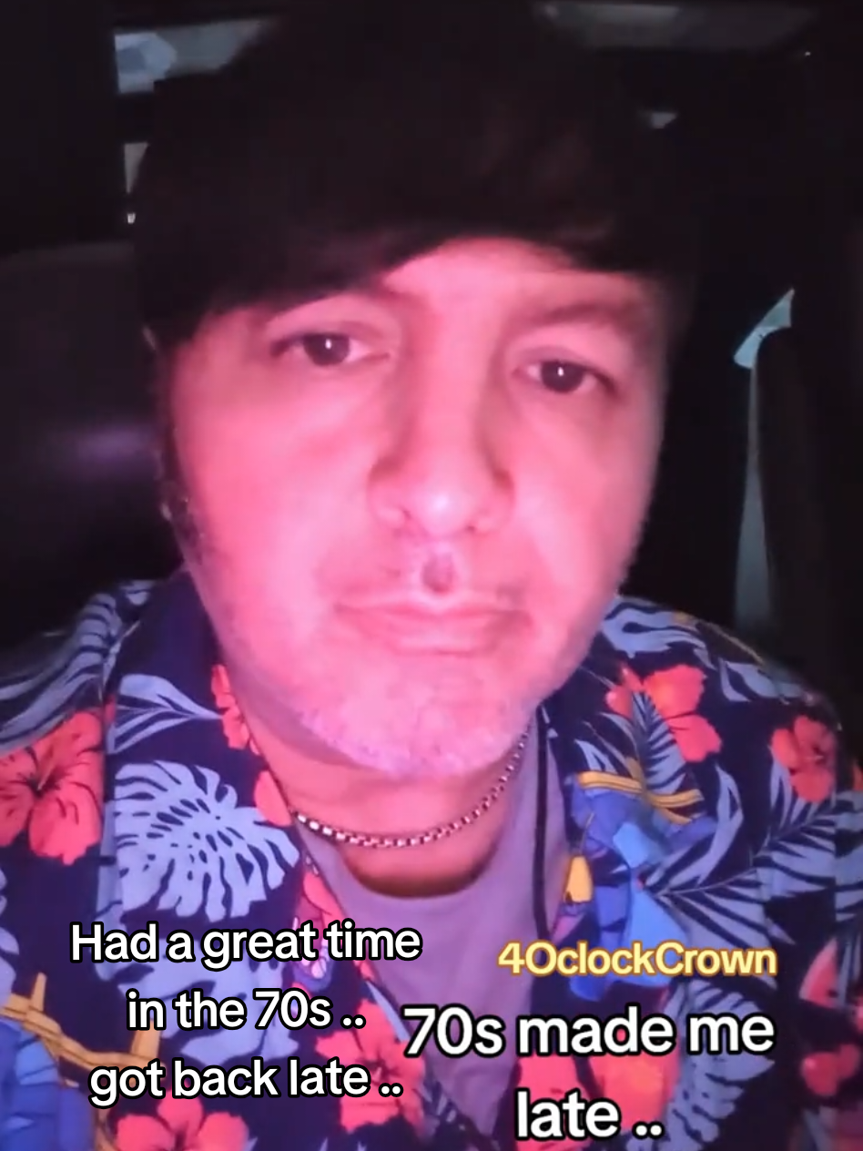 @4OclockCrown
