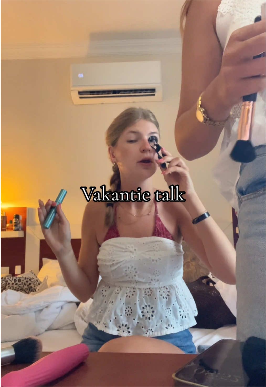 @CAITLY💗