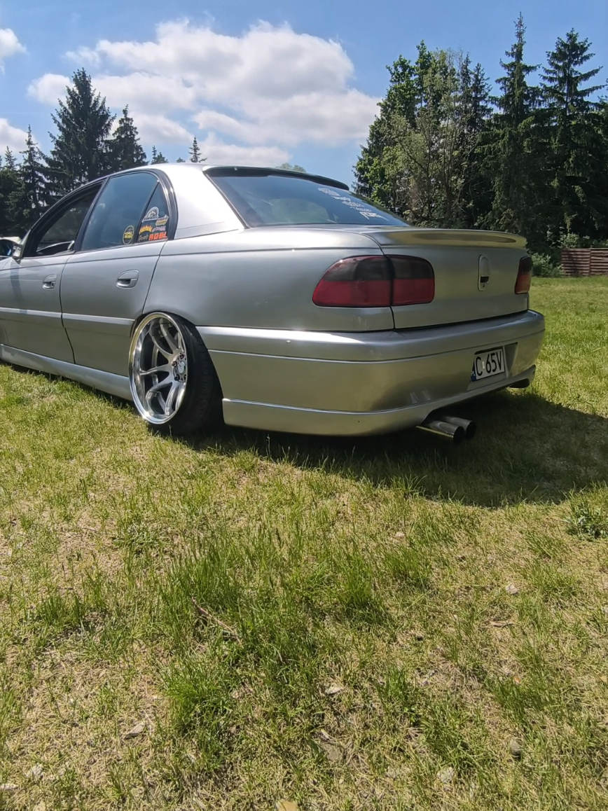 @Monia_E30