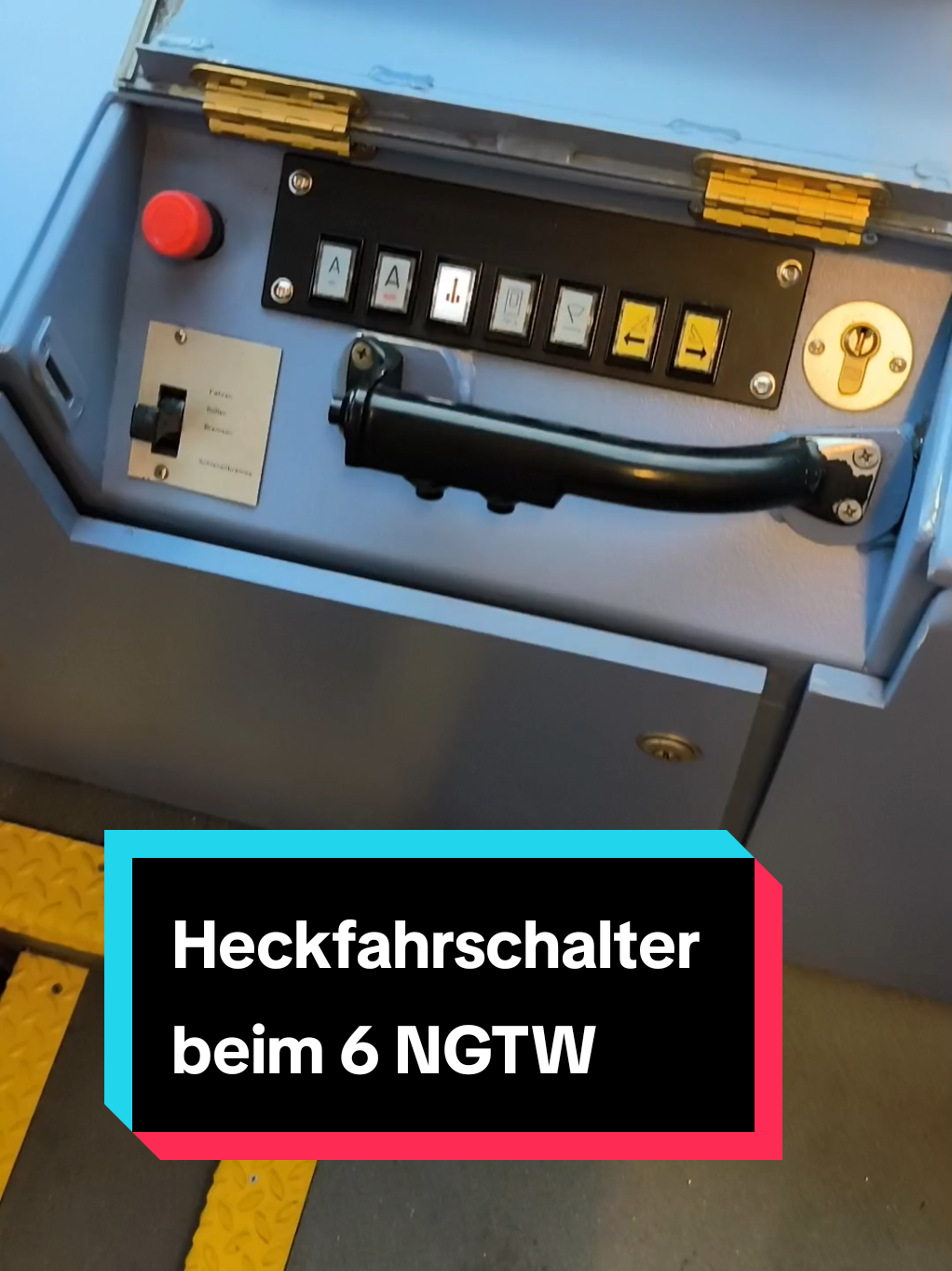 @NolliderStraßenbahnfahrer