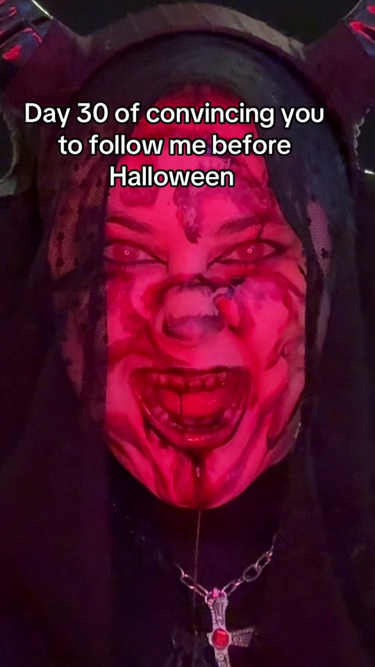 @Karladoescosplayandmakeup