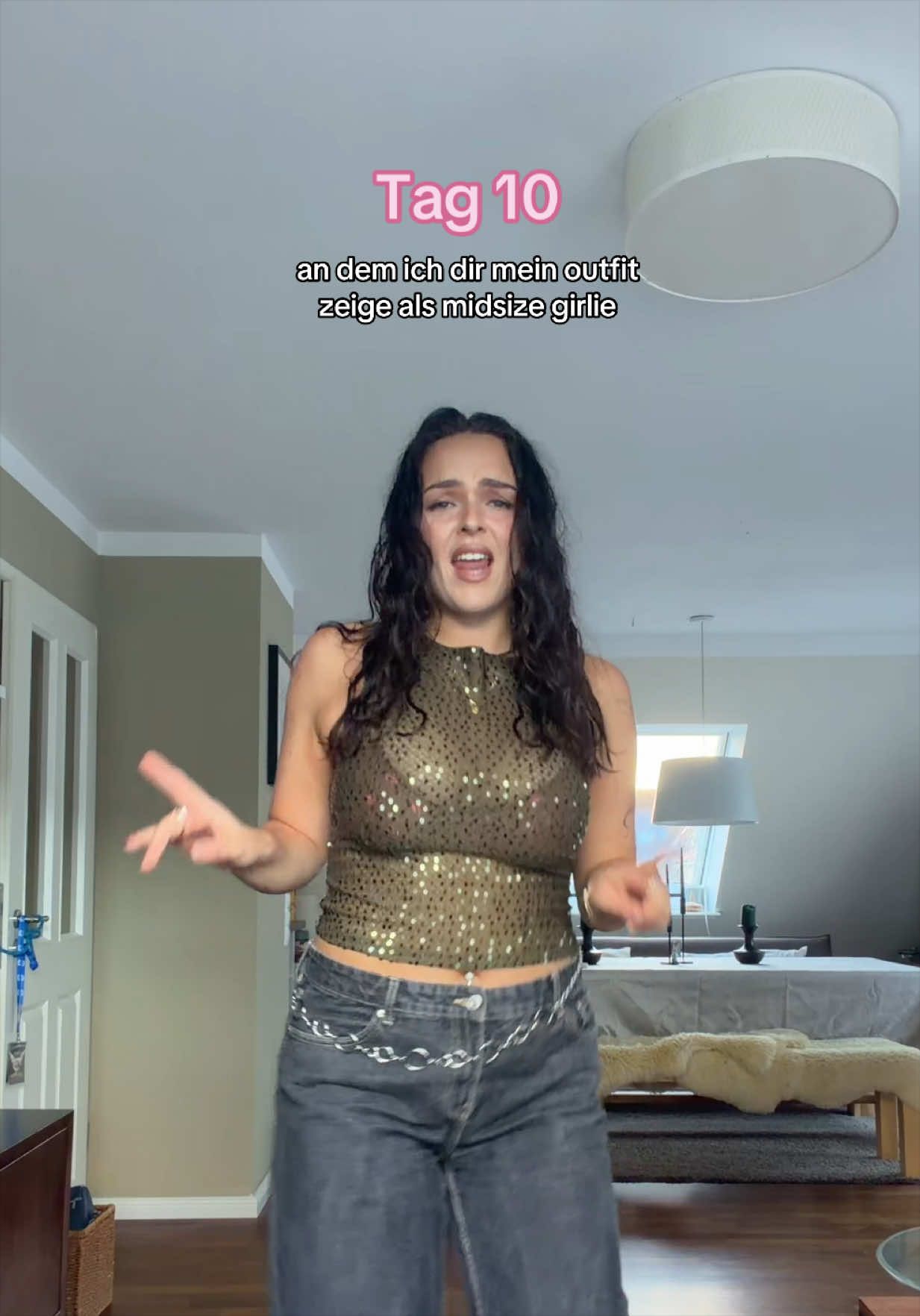 @MELINA SOPHIA