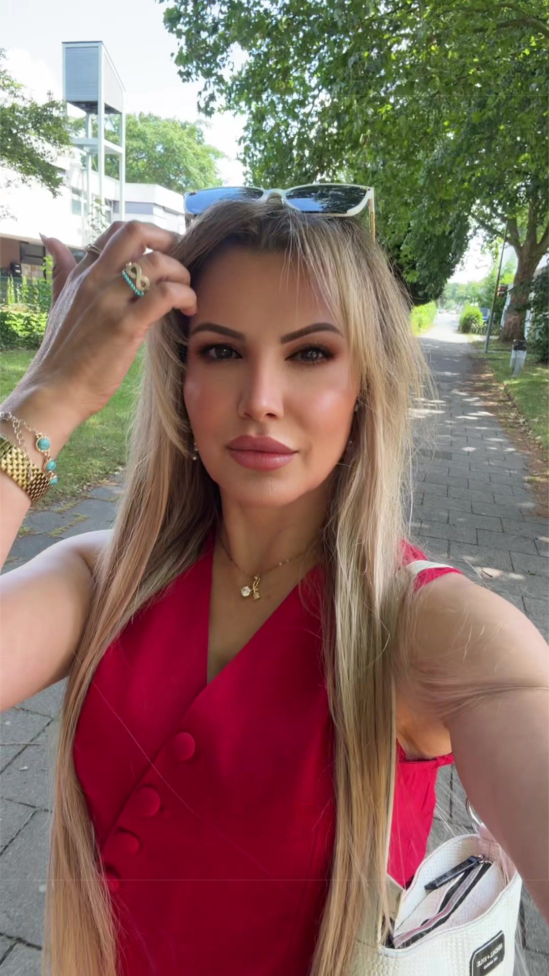@Emoş💗