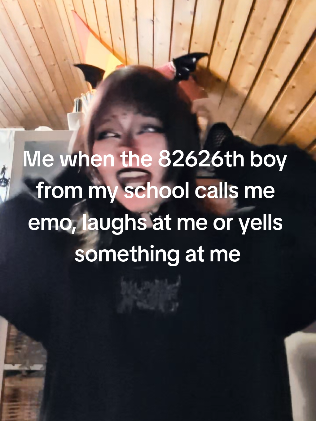 @Laura~๐ค๐ฅ๐๐ช-๐ค๐๐ ๐ฅ๐ฅ๐๐โฏ