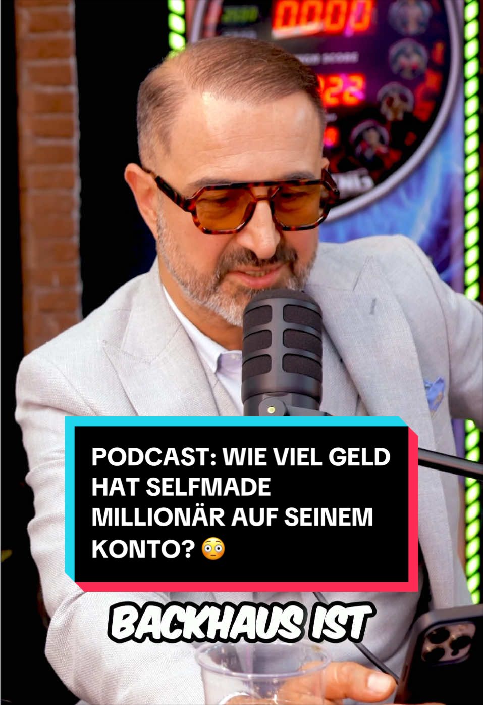 @Der Moderator