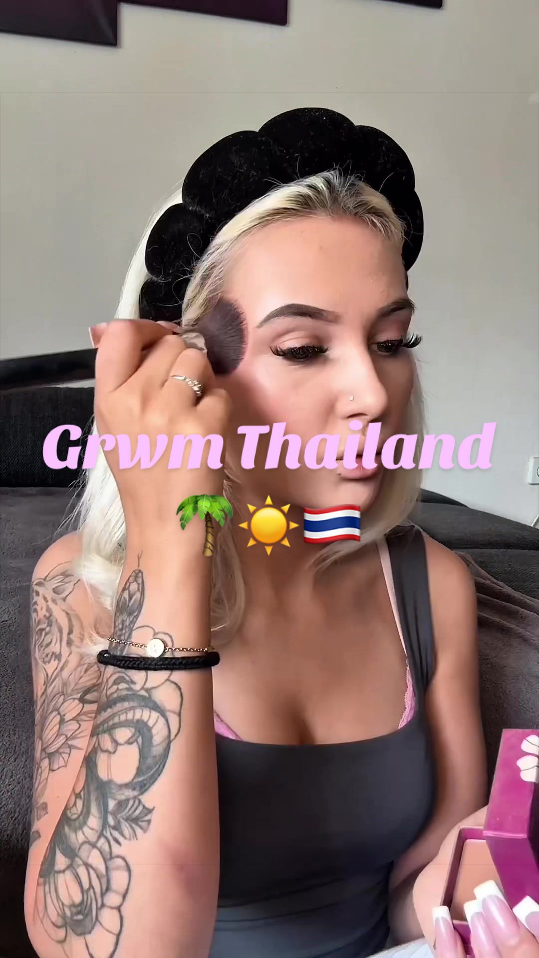 @𝕬𝖒𝖞_𝕯𝖊𝖑𝖚𝖝𝖊