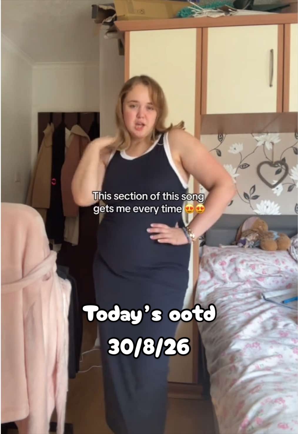 @chloe.holmes