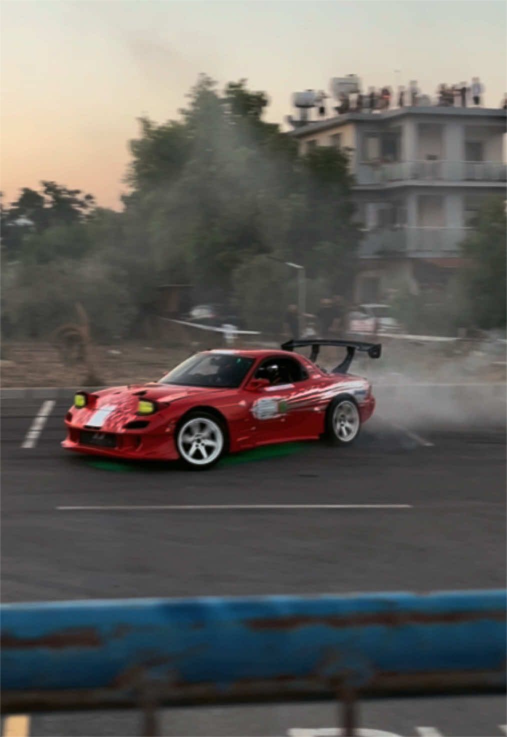 @Furrari910