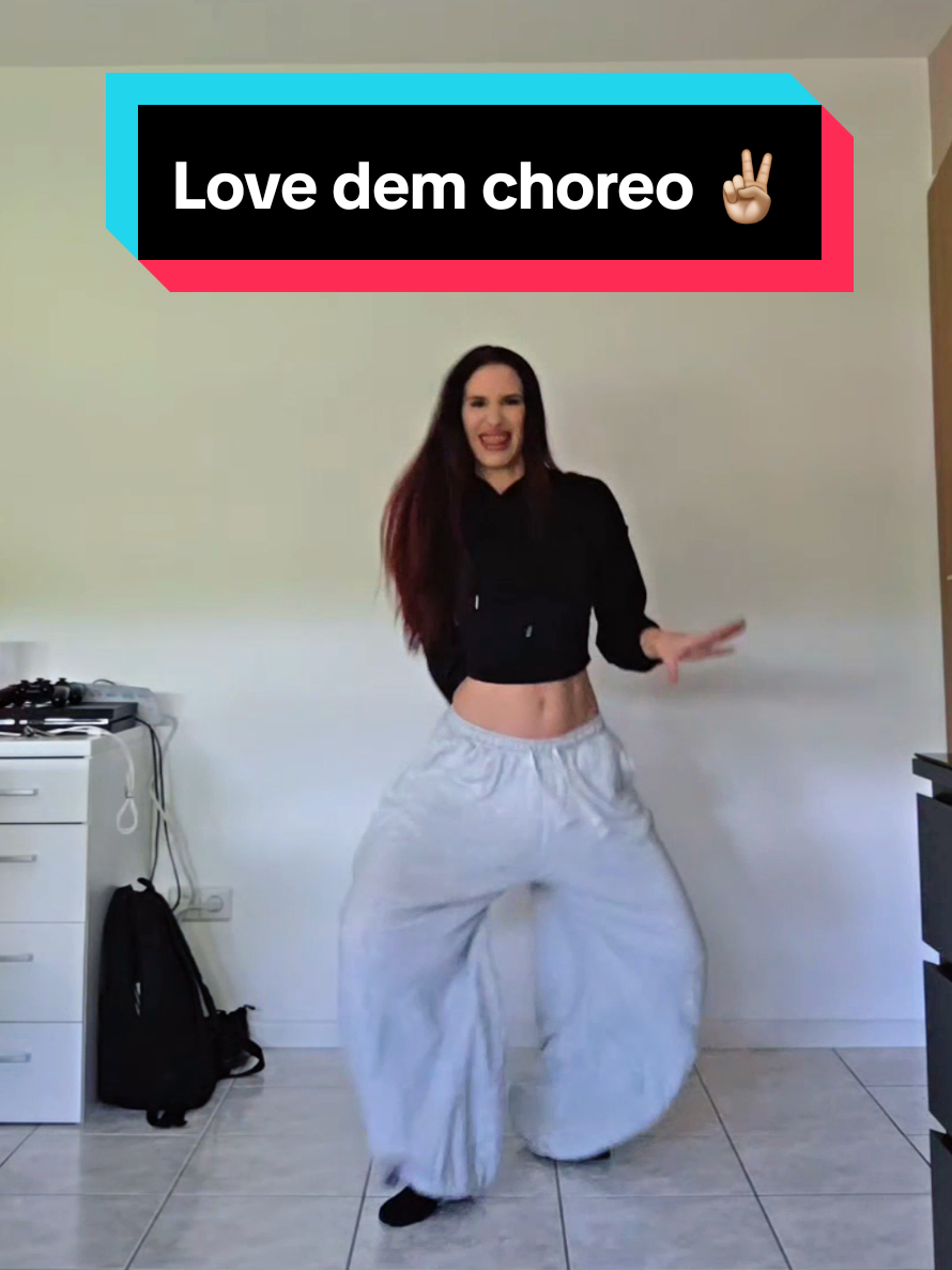 @Frau__Lehrerin 👩🏽🏫💃
