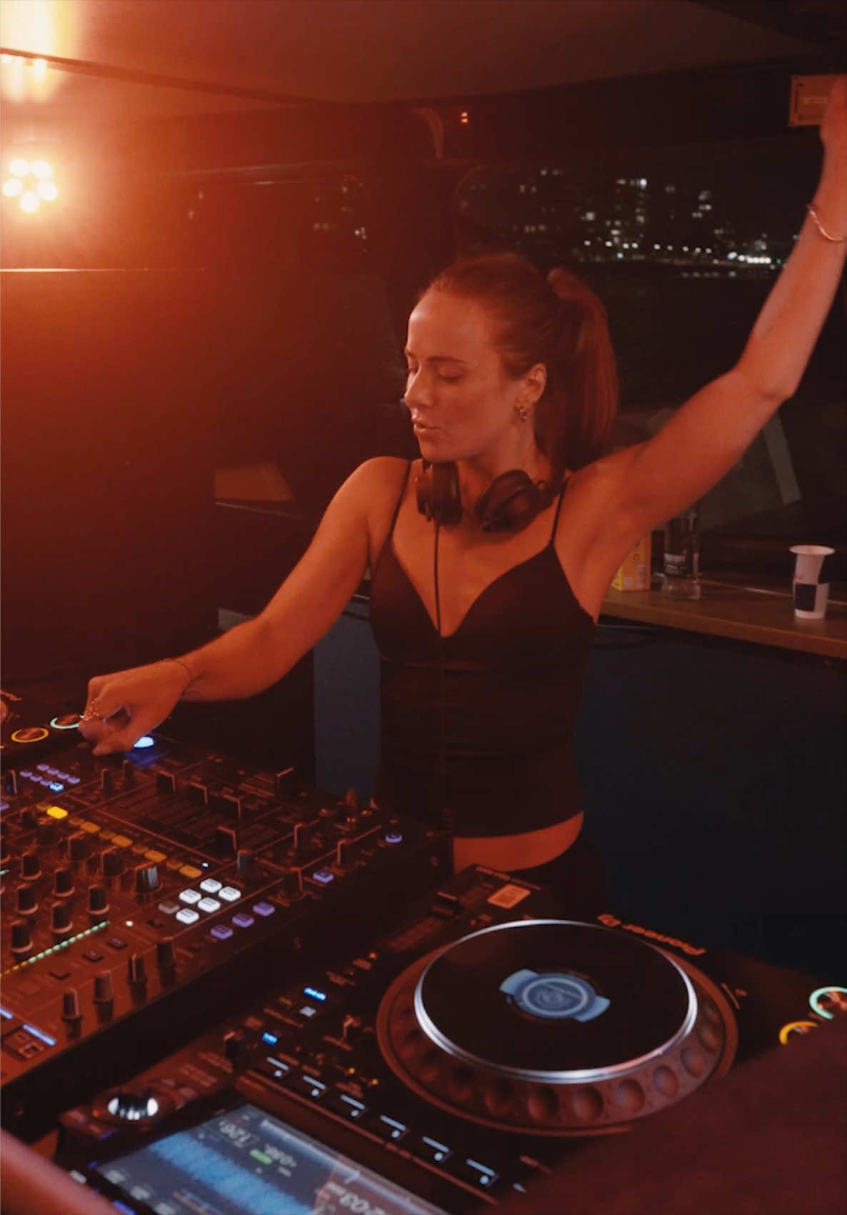 @AmyElleDJ