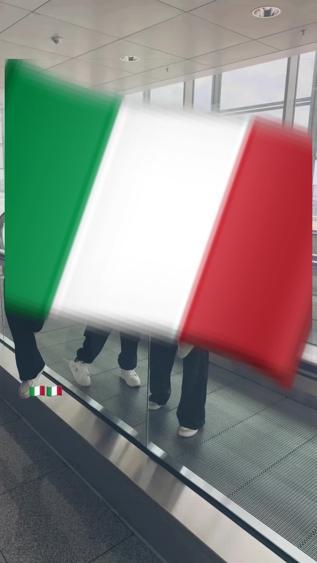 @𝐜 𝐡 𝐢 𝐚 𝐫 𝐚 🇮🇹