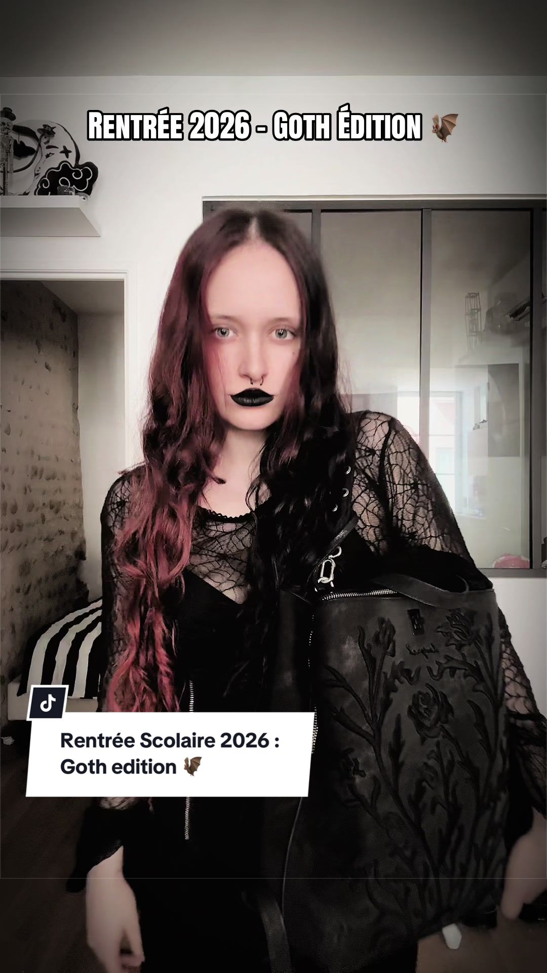 @🦇 𝔐𝔞𝔯𝔦𝔫𝔢 - Goth Girl