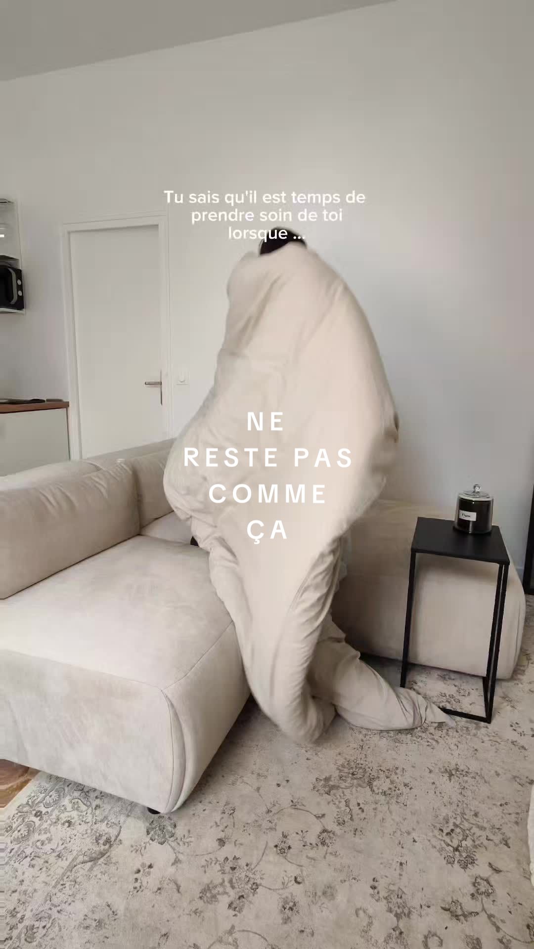 @C&eacute;line M.