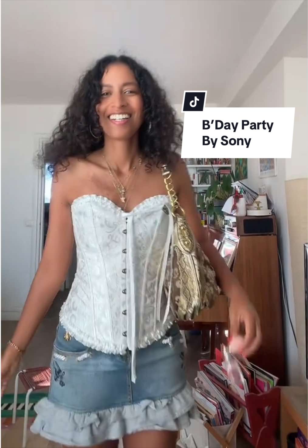 @Lalyoncé