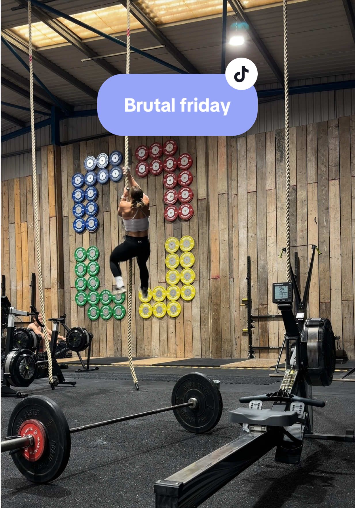 @Sammy Mae | CROSSFIT