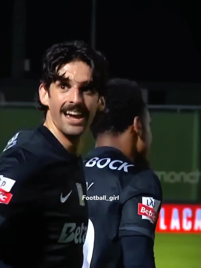 @ꜰᴏᴏᴛʙᴀʟʟ_ɢɪʀʟ 🇸🇾💚