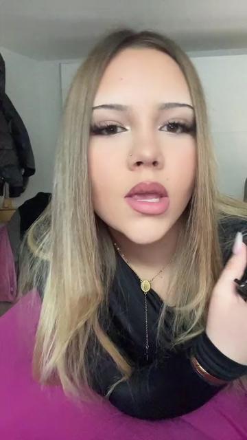 @𝐀𝐧𝐠𝐞𝐥𝐢𝐧𝐚