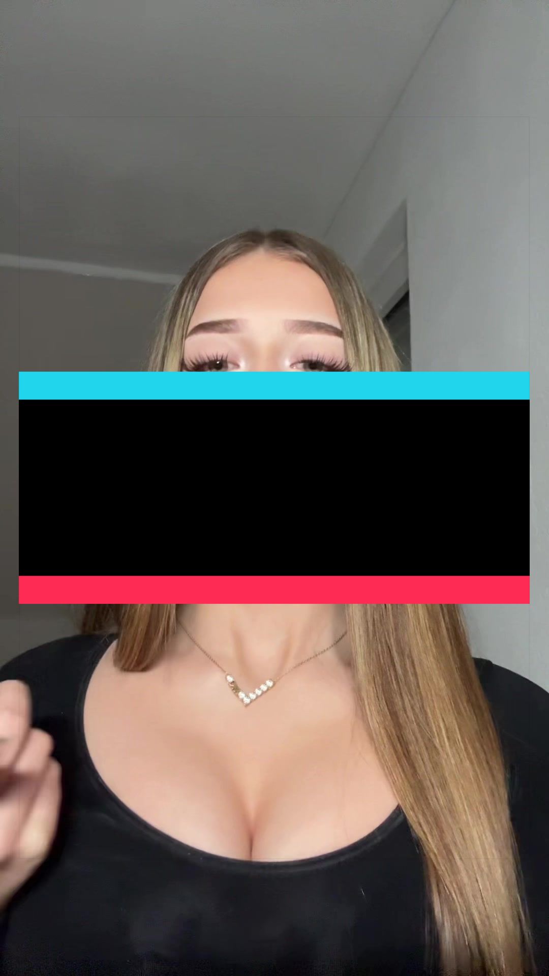 @𝐕𝐢𝐜𝐭𝐨𝐫𝐢𝐚