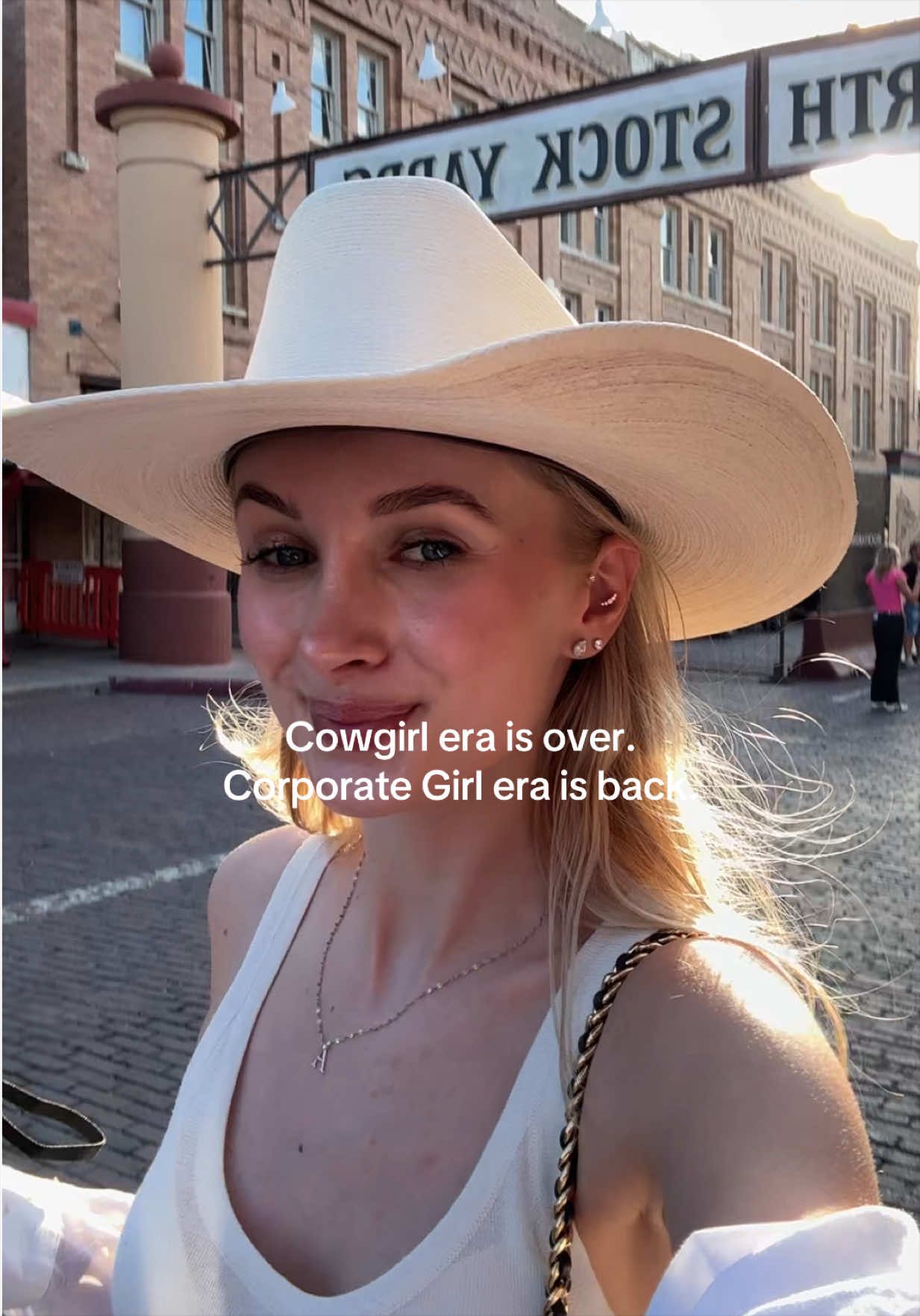 @Corporate Girl & Student
