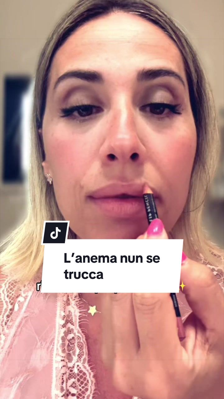 @AdeleValentino