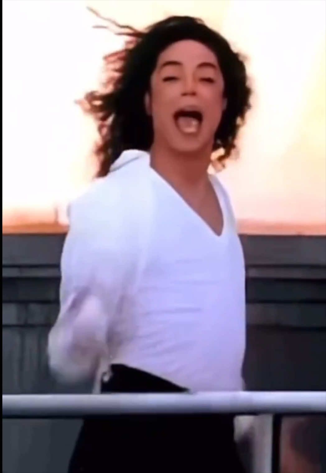 @❤️ Moonwalker Queen 90&ldquo;