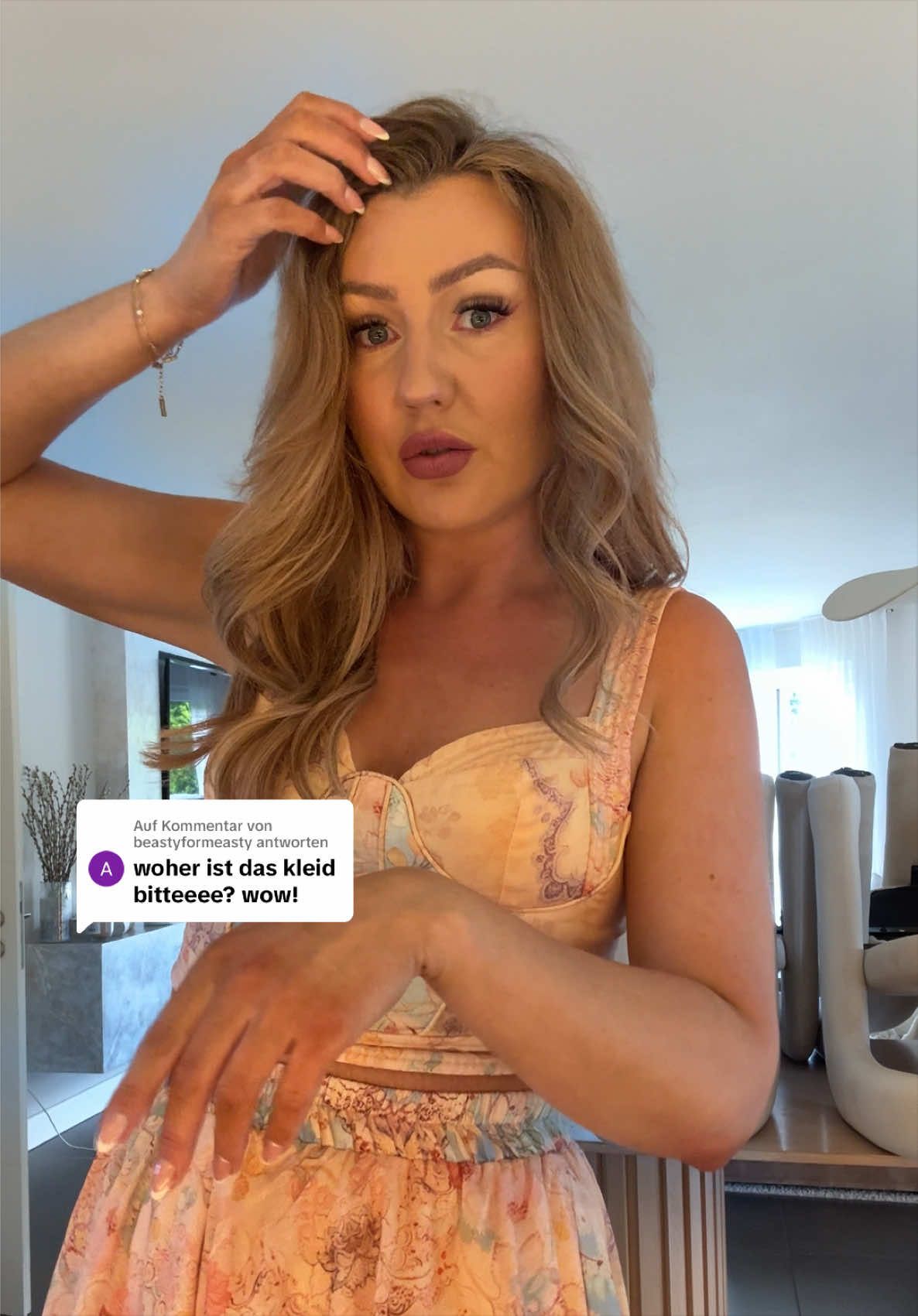 @kristinathrills