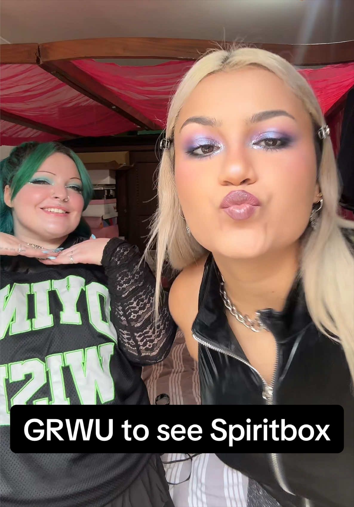 @Sash Vee ⛓️ girl in the pit