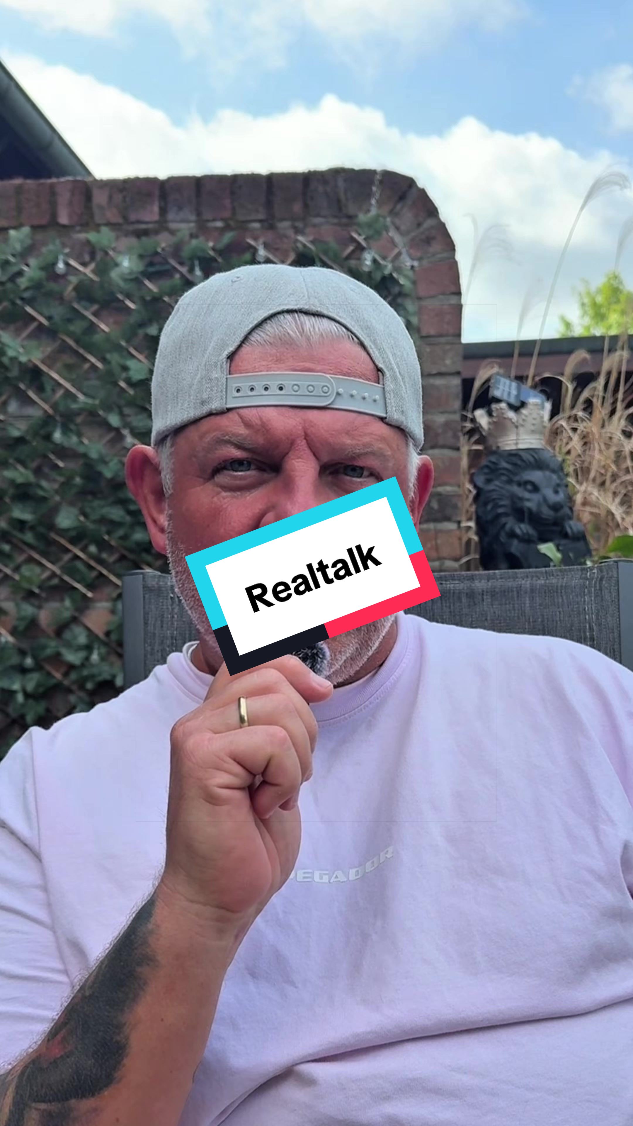 @𝗖𝗛𝗥𝗜𝗦 𝗨𝗡𝗗 𝗔𝗟𝗜𝗖𝗜𝗔